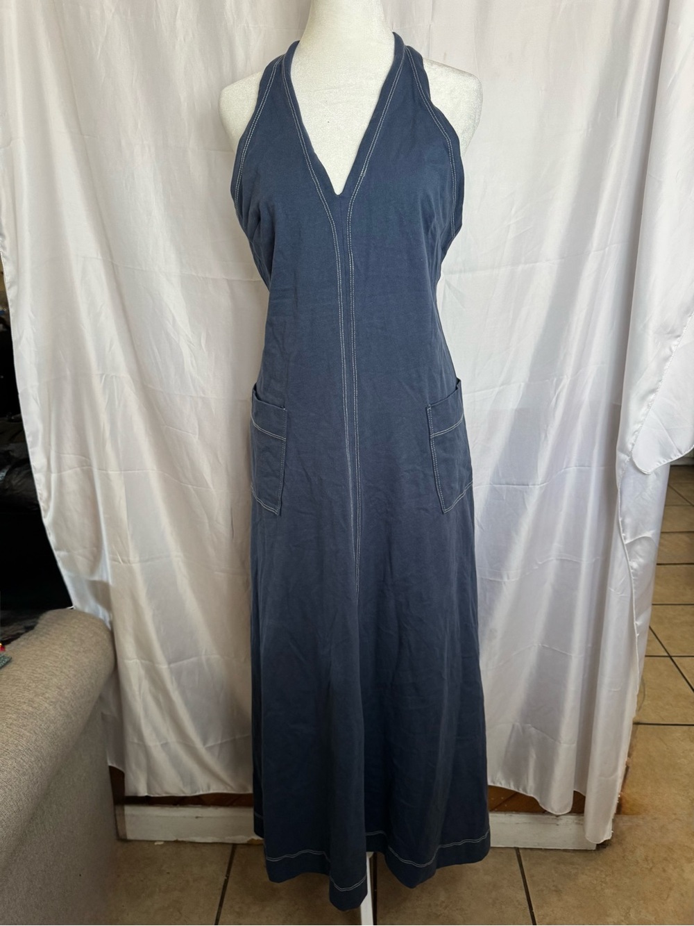 Mustard Seed Navy Blue Halter Dress with Contrast Stitching Size Small - Picture 2 of 6